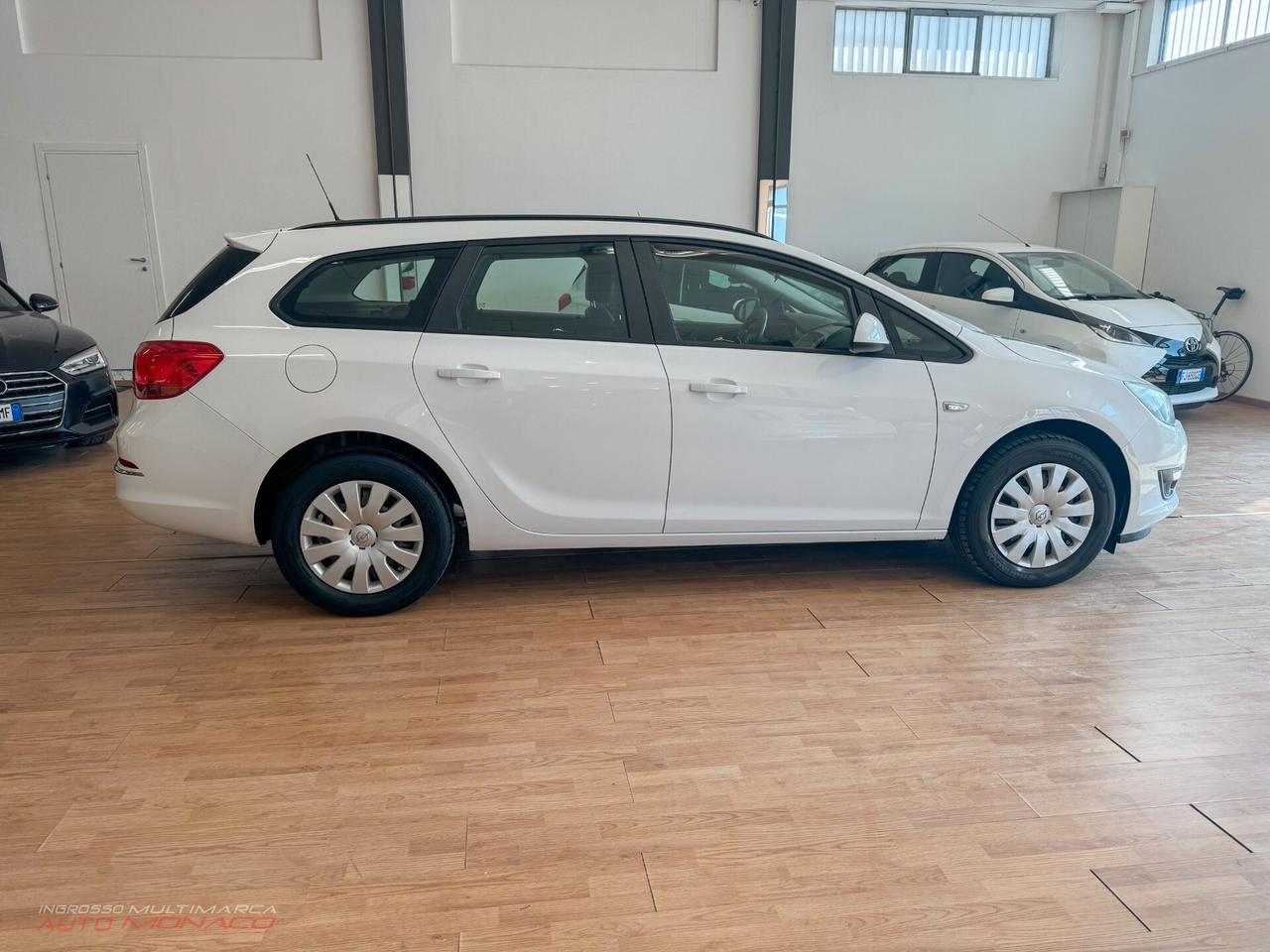 Opel Astra 1.6 CDTI 110cv Sports Tourer 2016