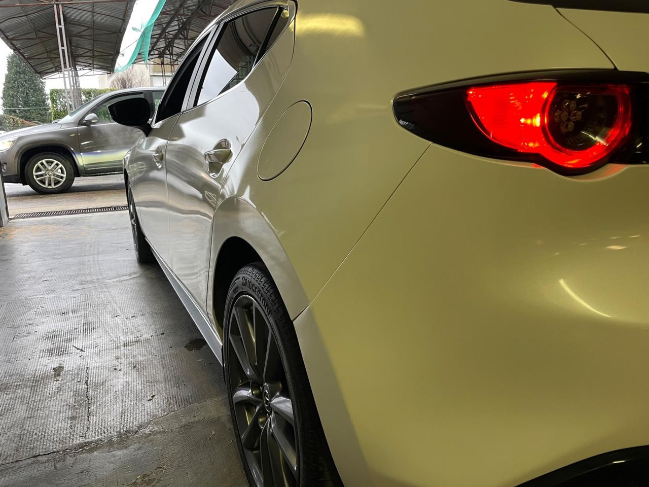 Mazda 3 Mazda3 2.0L e-Skyactiv-G M Hybrid Exclusive