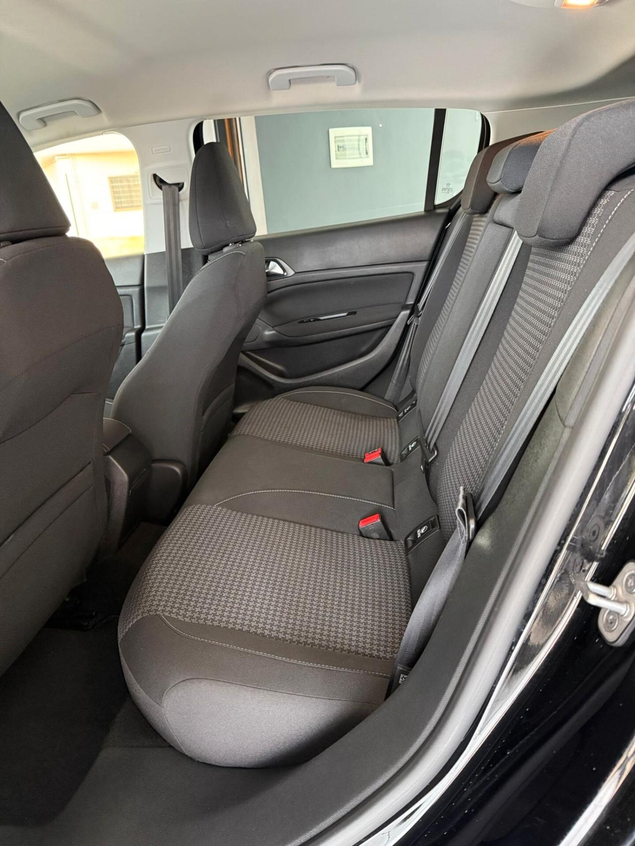 Peugeot 308 BlueHDi 130 S&S EAT8 GT Line AUTOMATICA