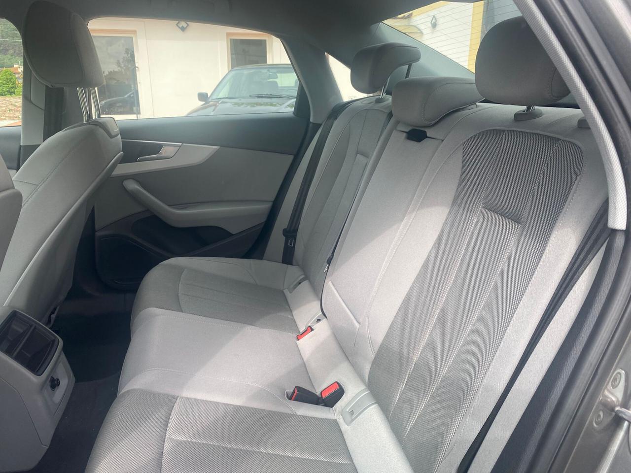 Audi A4 35 TDI/163 CV S tronic Business