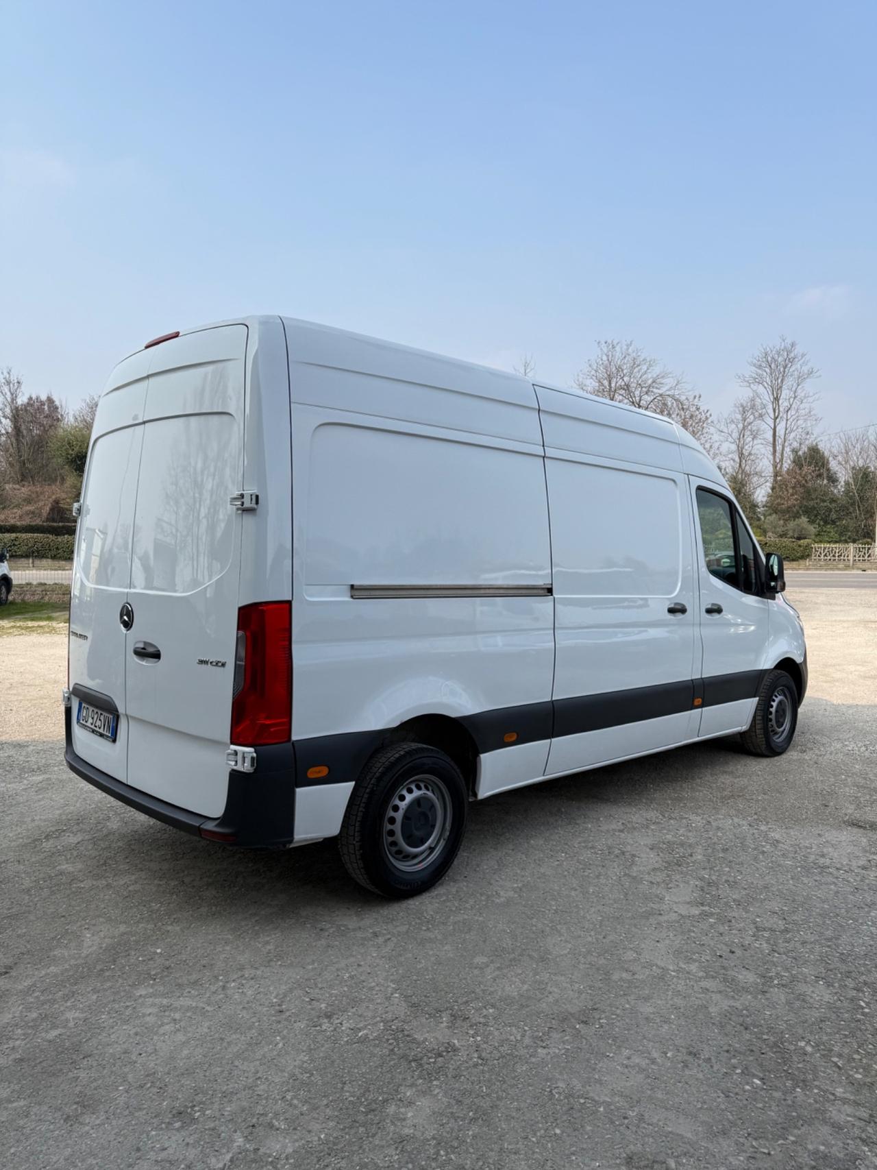 Mercedes Benz Sprinter 311 LH2