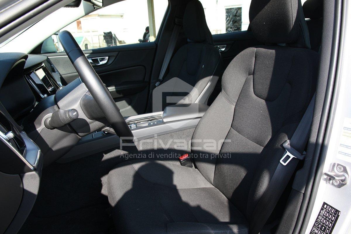 VOLVO V60 B4 (d) Geartronic Momentum Business Pro