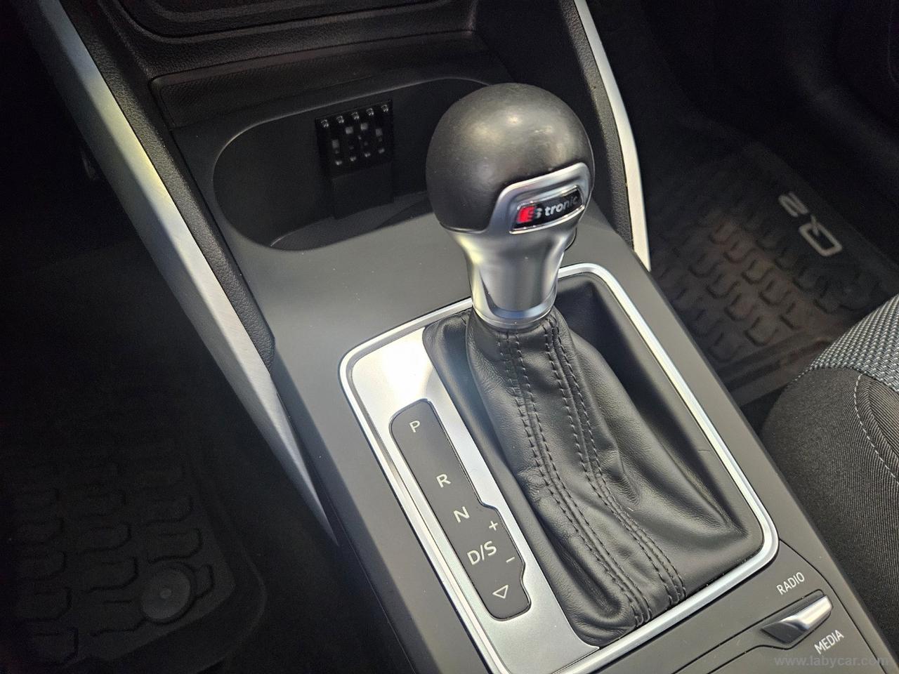 AUDI Q2 35 TDI quattro S tronic Business Adv.