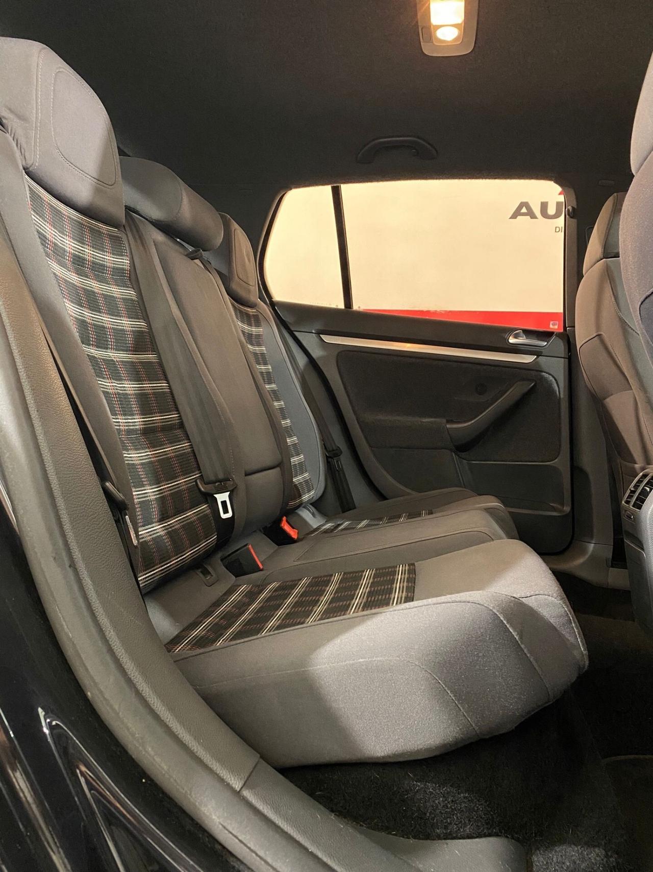 Volkswagen Golf GTI 2.0 16V TFSI 5p. GTI