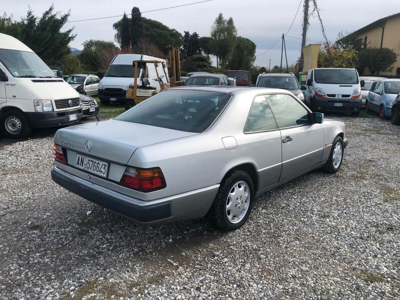 Mercedes-benz 200 CE 2.0