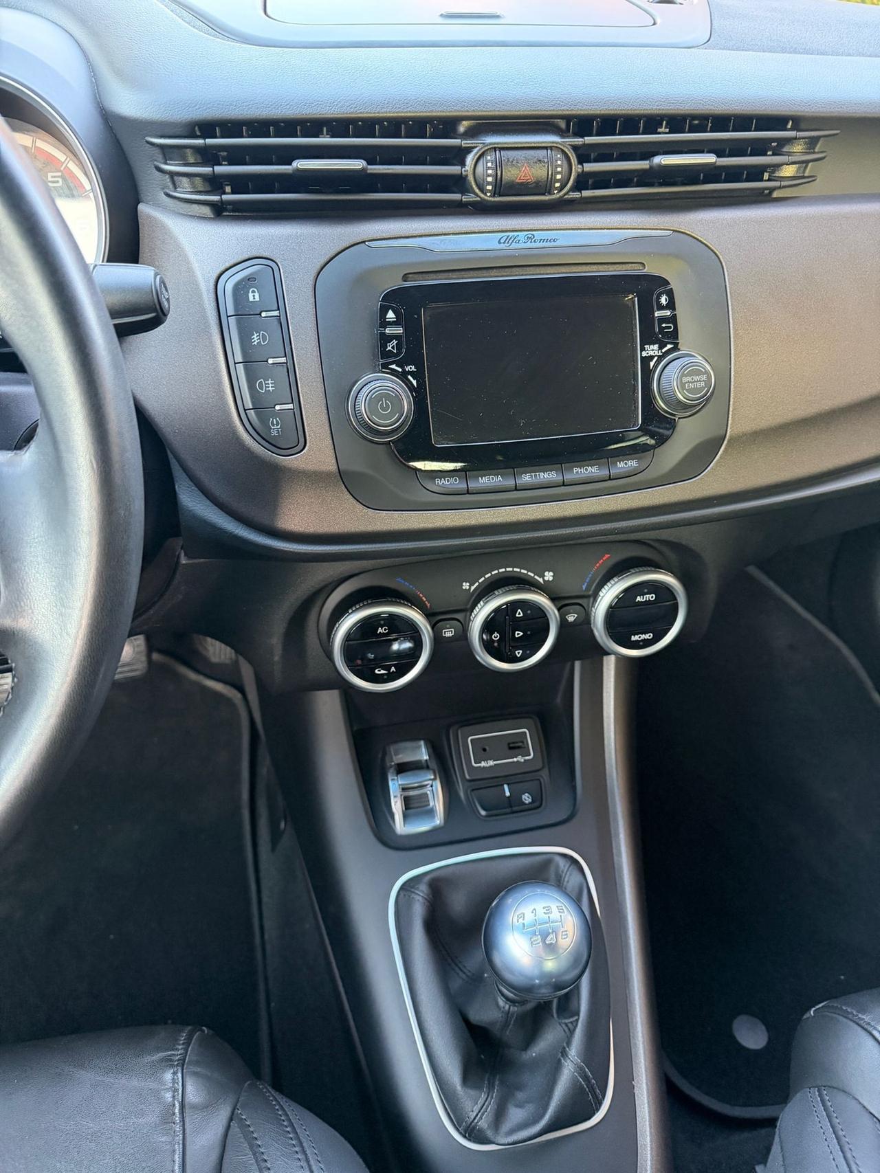 Alfa Romeo Giulietta 1.6 JTDm-2 120 CV Distinctive