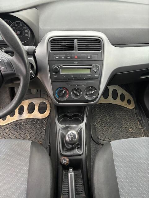 Fiat Punto 1.4 8V 5 porte Natural Power Street