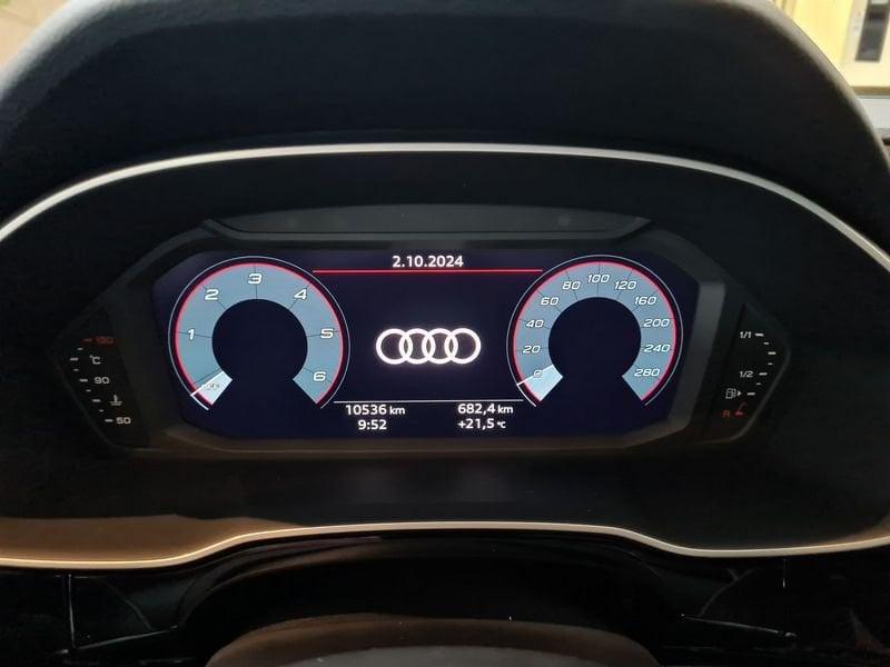 Audi Q3 35 TDI S tronic Identity Black!NAVI!CAR PLAY!