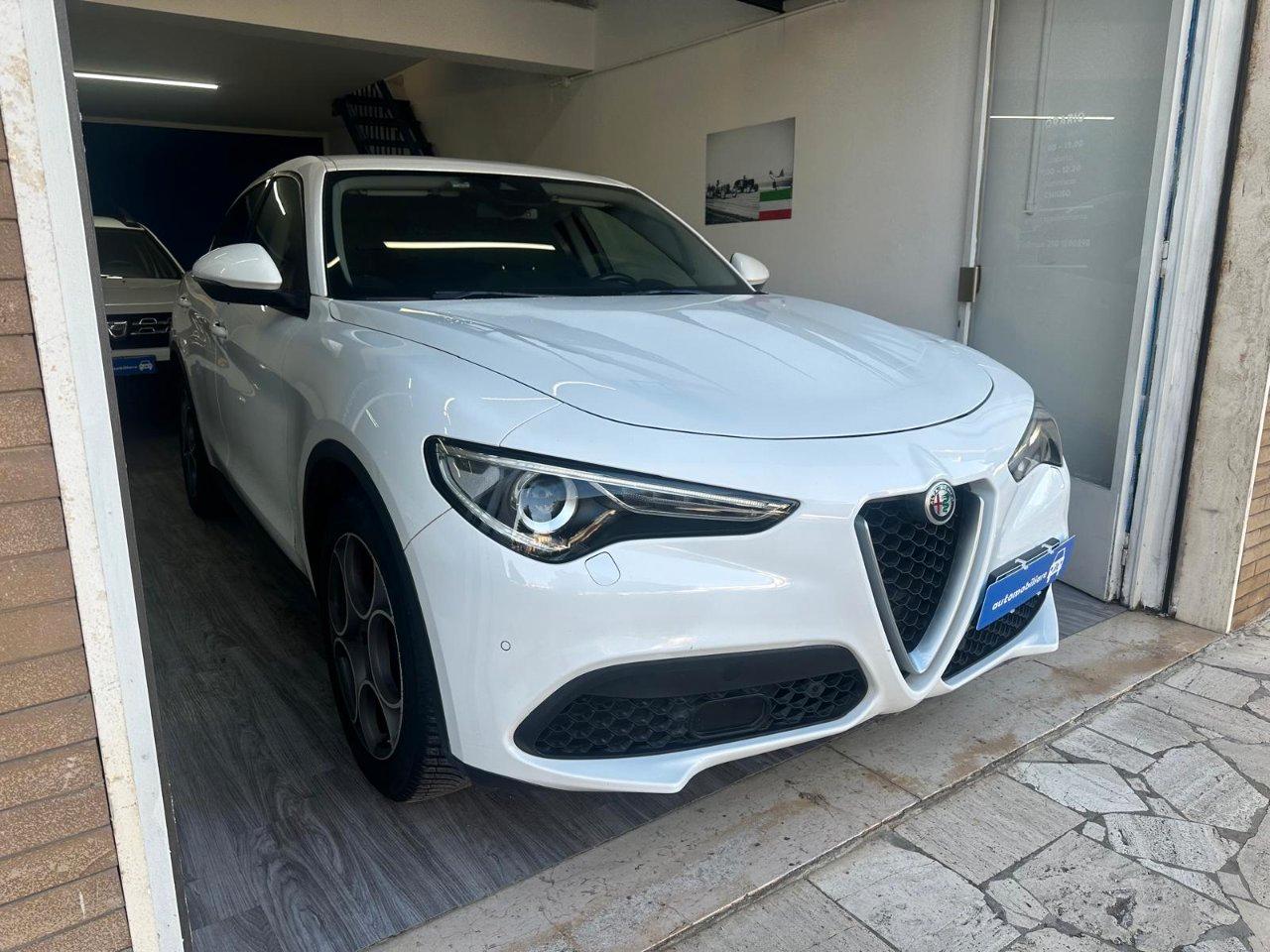 Alfa Romeo Stelvio 2.2 t Sport Tech rwd 160cv auto