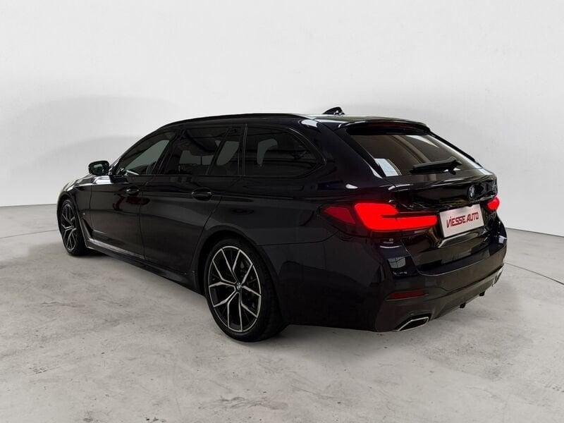 BMW Serie 5 518d 48V Touring Msport