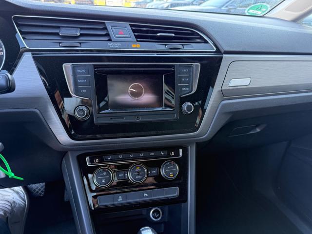 VOLKSWAGEN Touran 2.0 TDI 150 CV SCR DSG Highline BlueMotio