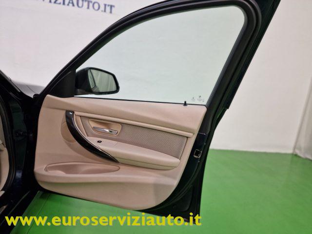 BMW 320 i Touring Modern