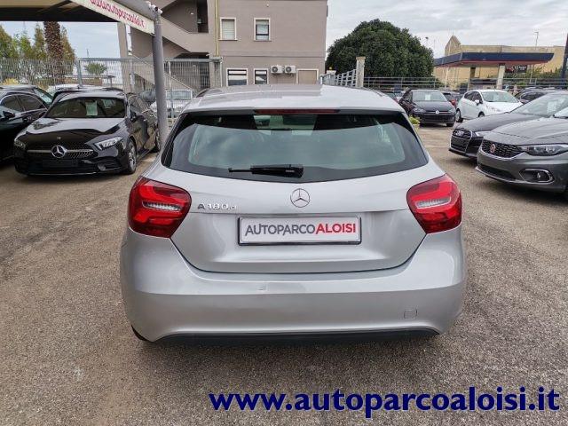 MERCEDES-BENZ A 180 d Business