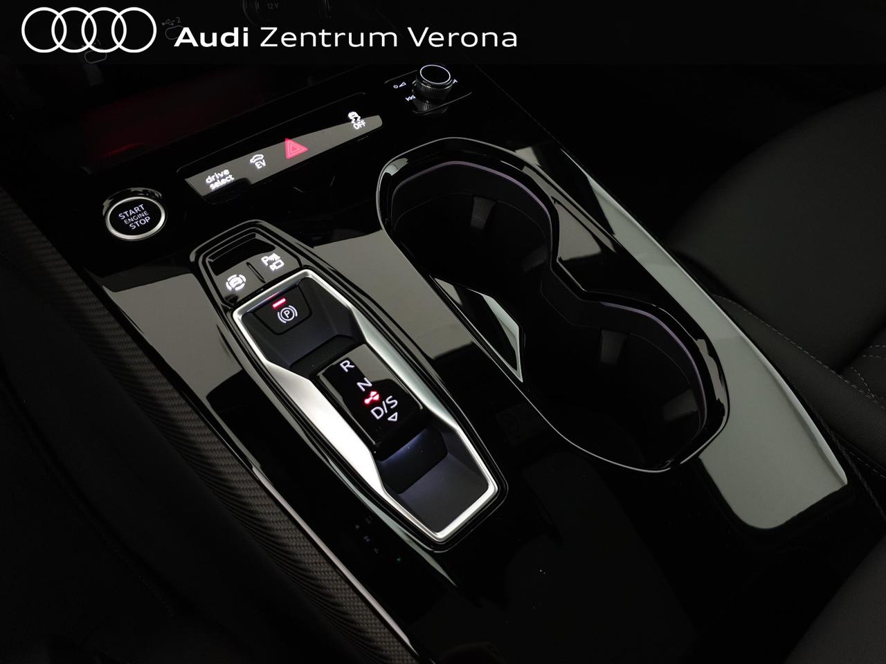 Avant 2.0e-hybrid 299CV quattro Str S line Edition