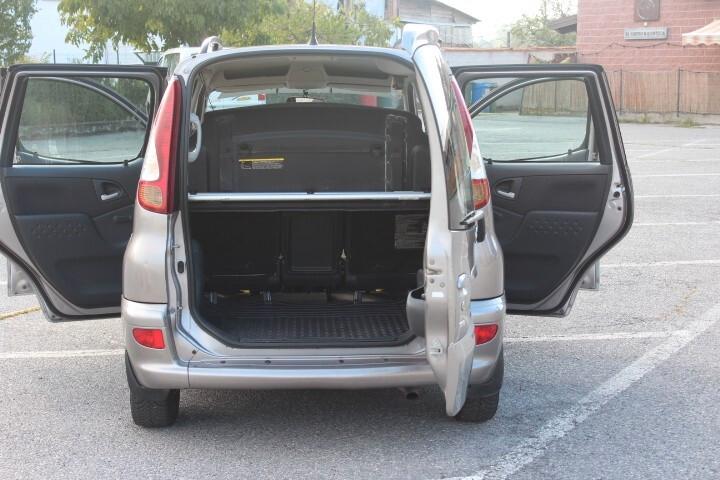 Toyota Yaris Verso 1.3i 16V cat Sol MULTISPAZIO BENZINA TUTTI I TAGLIANDI IN UFFICIALE UNICO UTILIZZATORE
