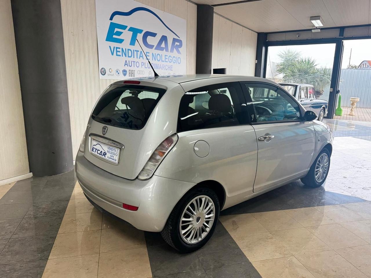 Lancia Ypsilon 1.2 Argento Moda Milano
