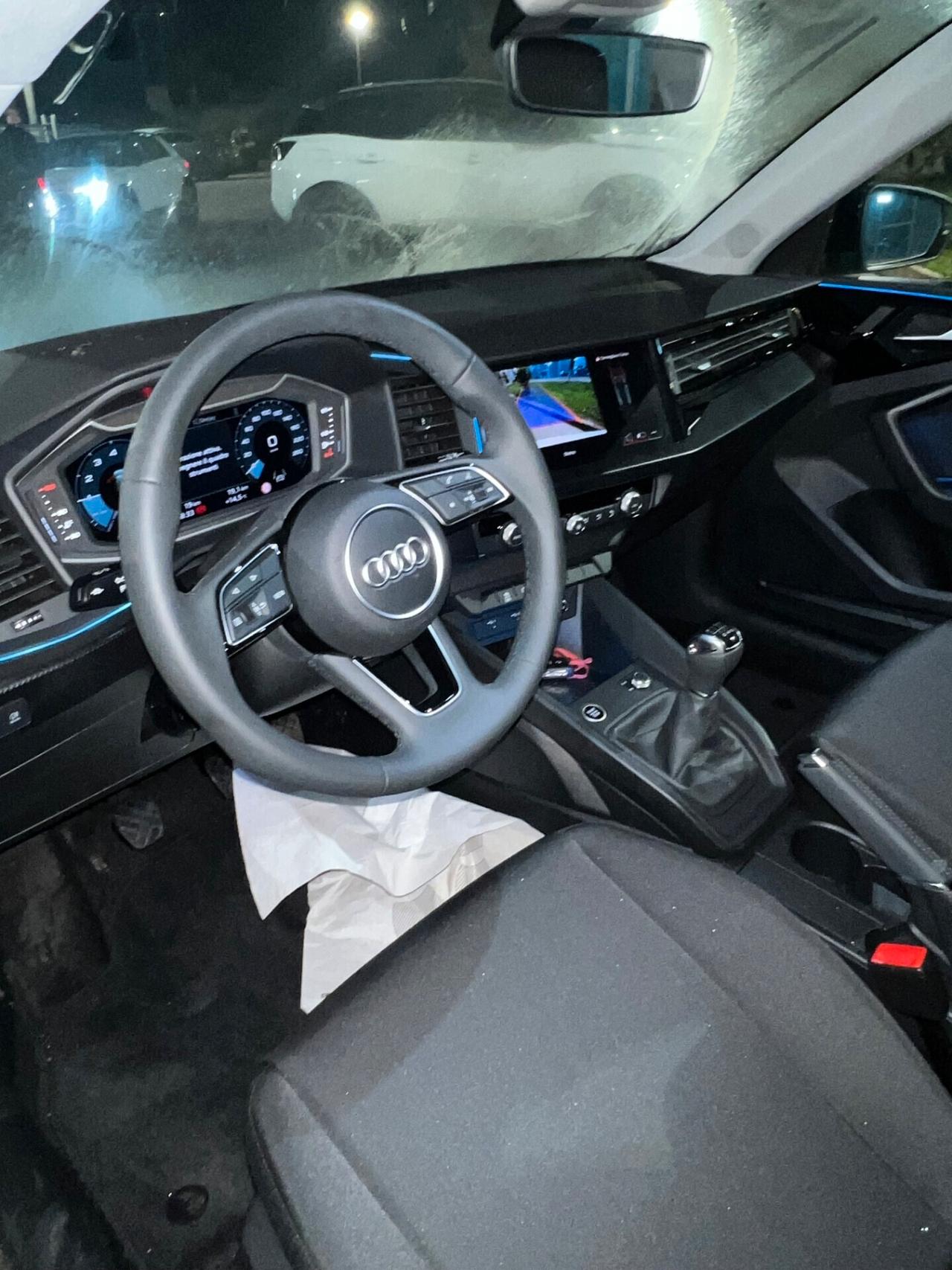 Audi A1 allstreet 30 possibilità noleggio no scoring