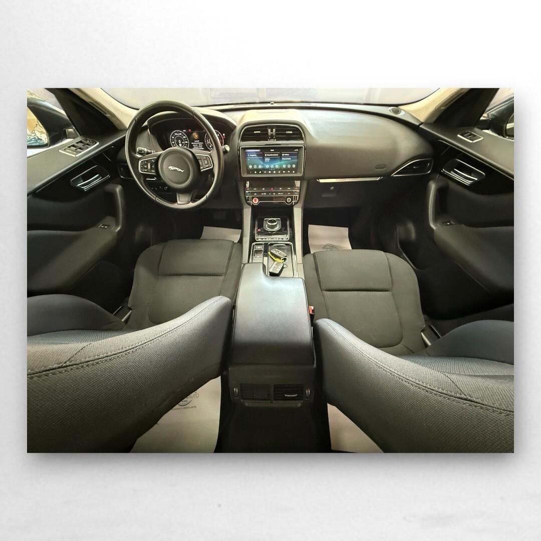 Jaguar F-Pace 2.0 D 180 CV AWD aut. Pure