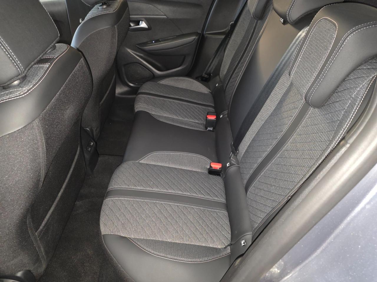 Peugeot 208 PureTech 100 Stop&Start 5 porte Allure