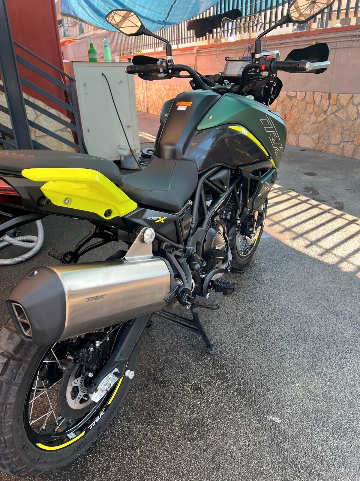 Benelli TRK 702 X TOURING