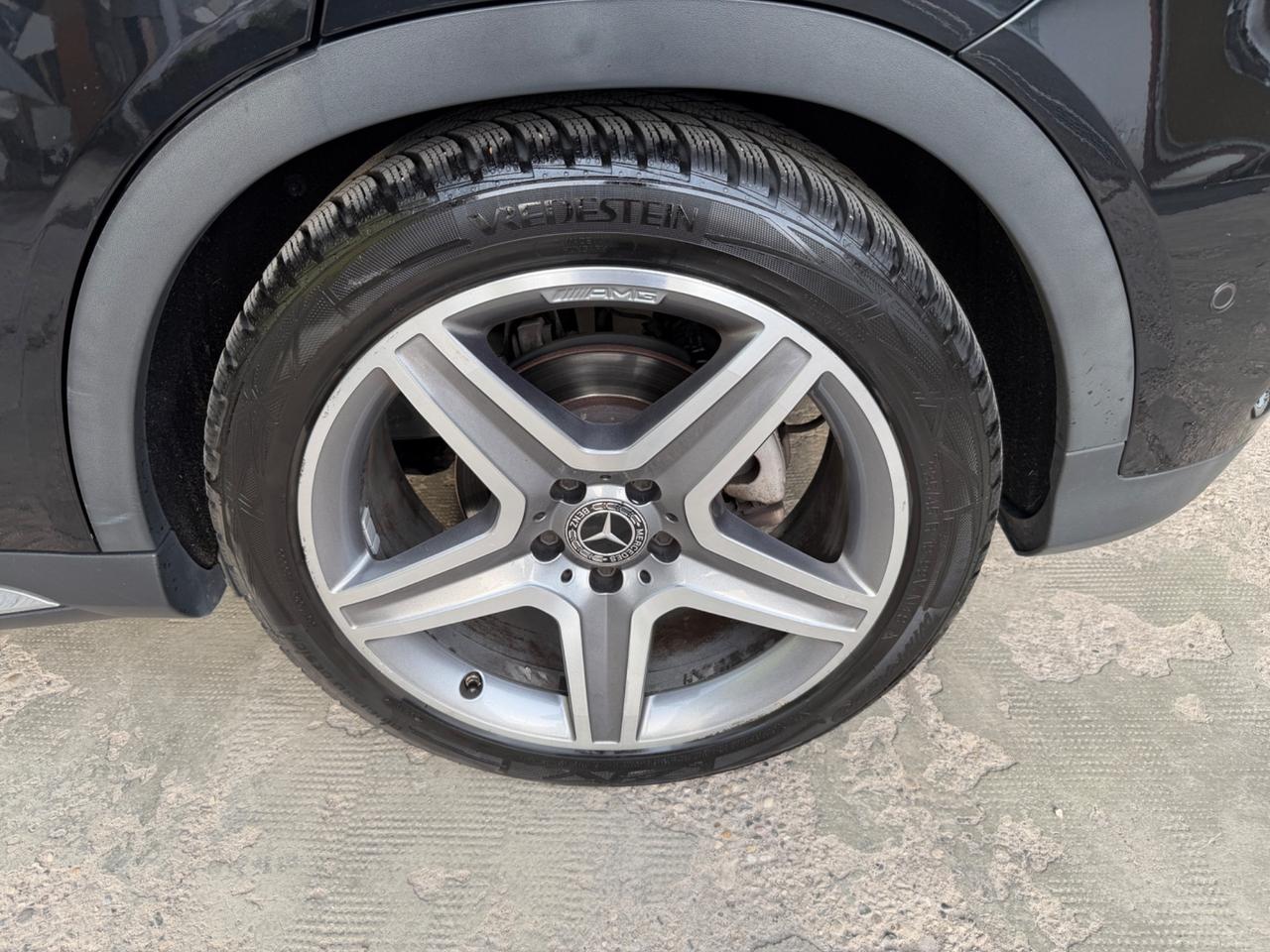 Mercedes GLA 200 d Autom. 4Matic Premium AMG