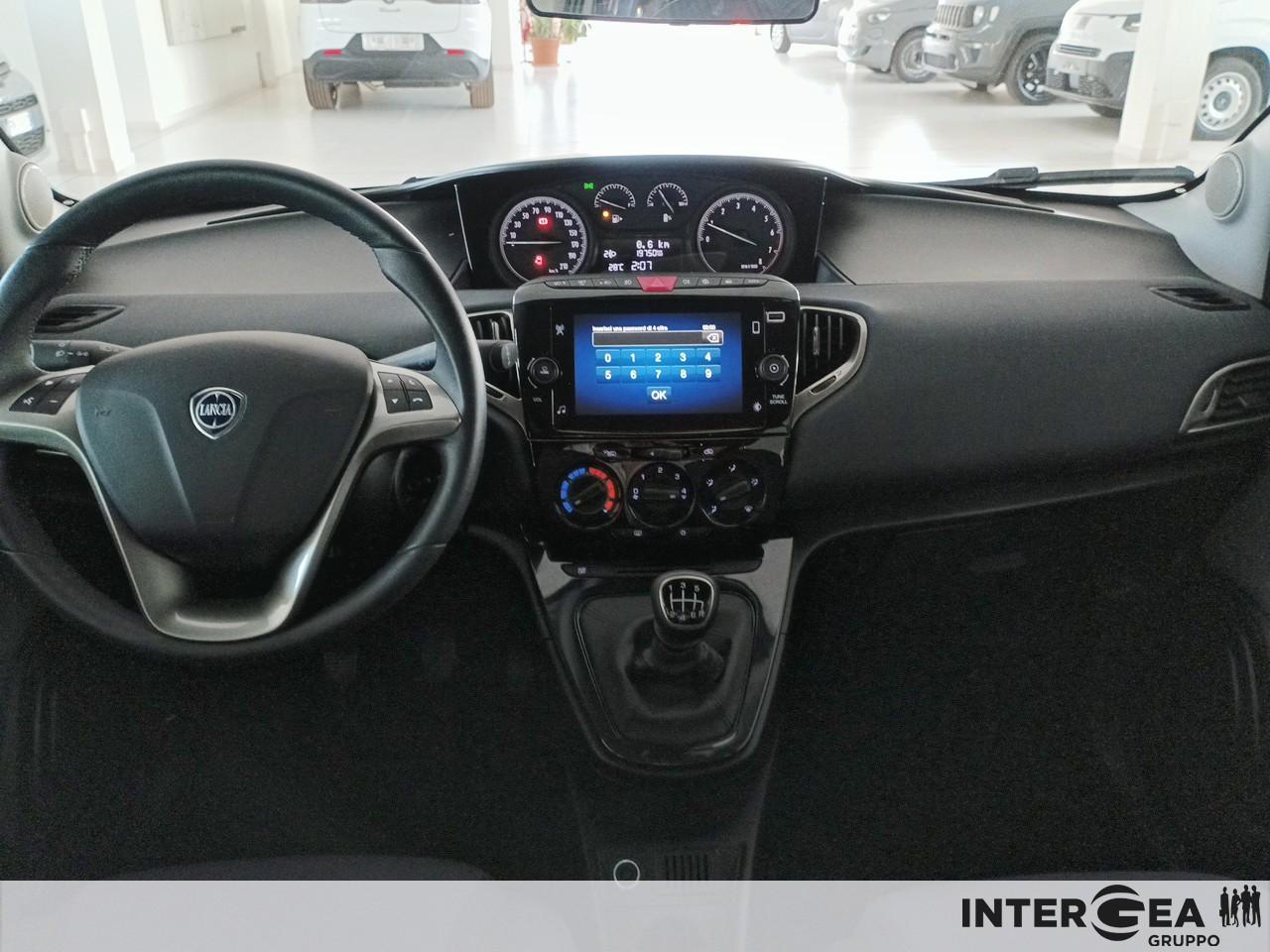 LANCIA Ypsilon 1.0 firefly hybrid Gold s&s 70cv