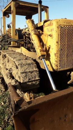 CAT D6B