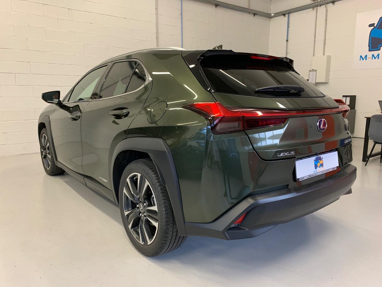 Lexus UX Hybrid 4WD Luxury 2.0 CV 184