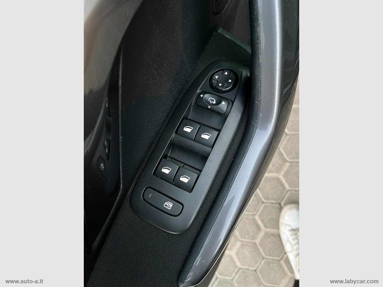 PEUGEOT 2008 1.6 BlueHDi 75CV ALLURE
