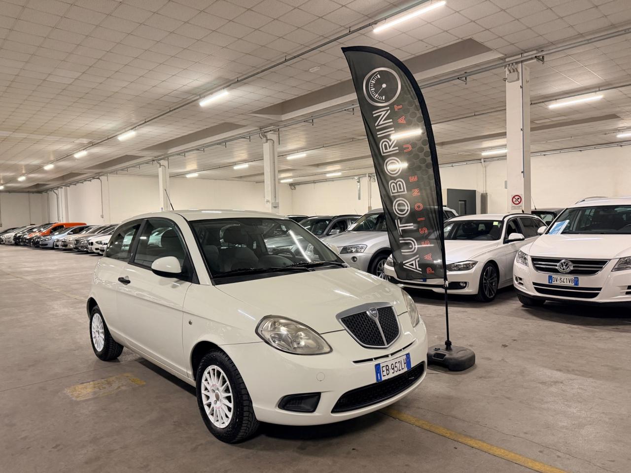 Lancia Ypsilon 1.2 Oro