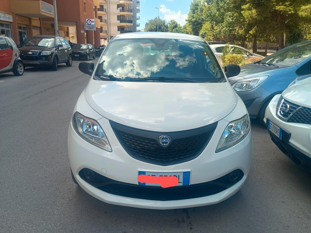 Lancia Ypsilon 1.0 FireFly 5 porte S&S Hybrid Ecochic Silver