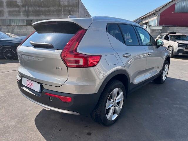 Volvo XC40 B3 automatico Core