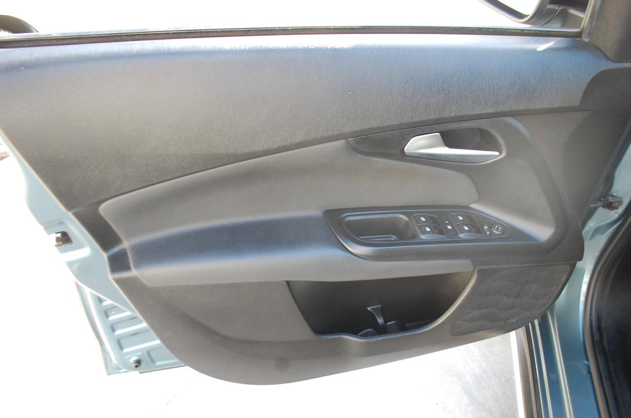 Fiat Tipo Cross II 5p 1.0 100CV Uff Italy Navi Led USB Lega