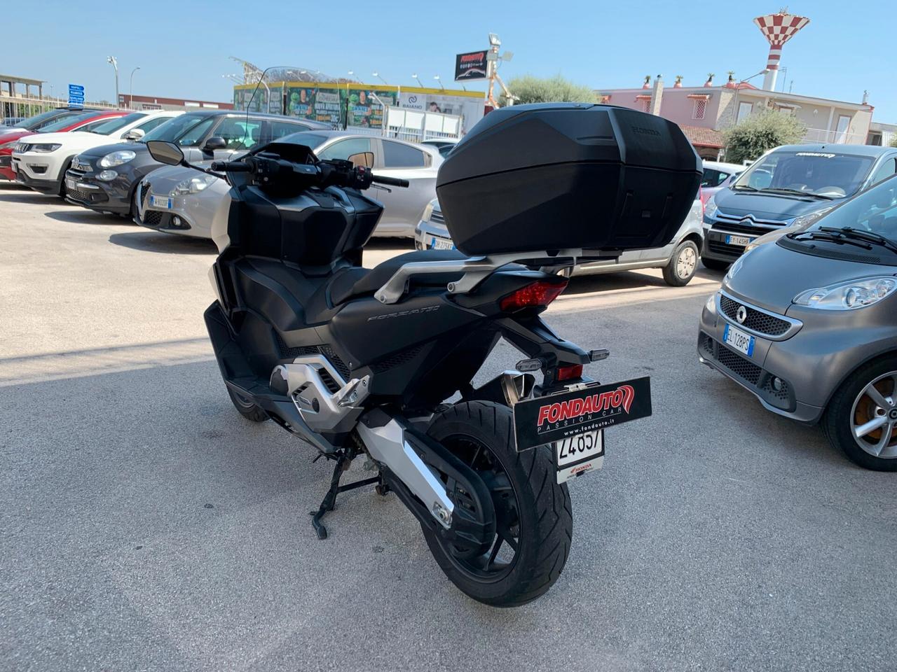 Honda Forza 750