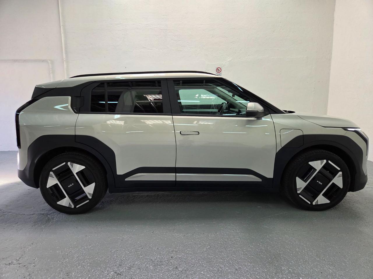 KIA EV3 EV3 58.3 kWh Earth
