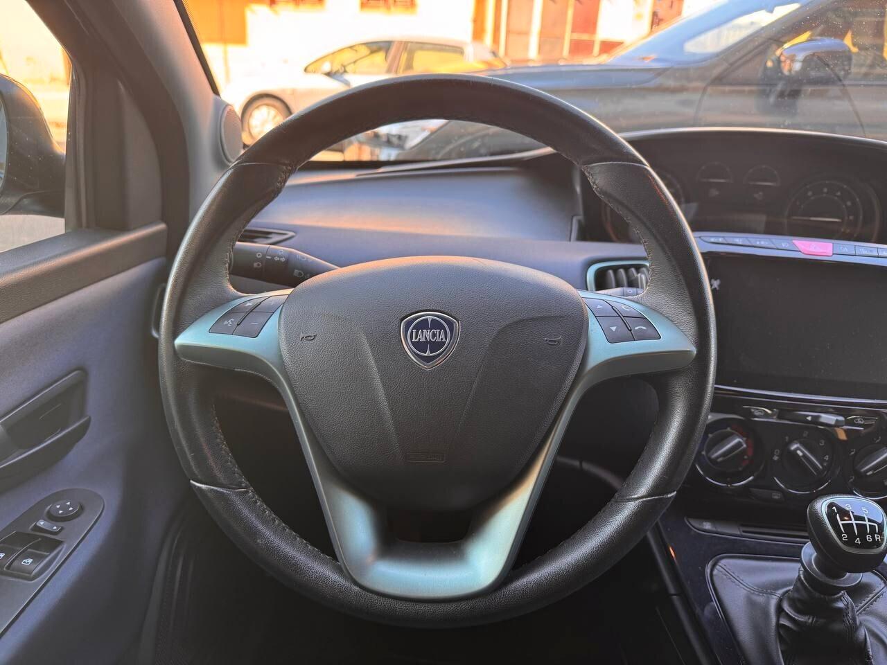 Lancia Ypsilon 1.0 FireFly HYBRID – UNICO PROPRIETARIO
