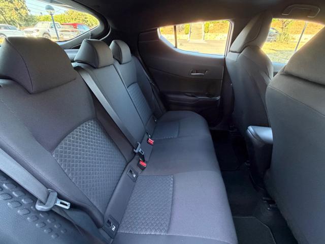 TOYOTA C-HR 1.8 HYBRID E-CVT+NAVI+RCAM+SED.RISCALD.LED