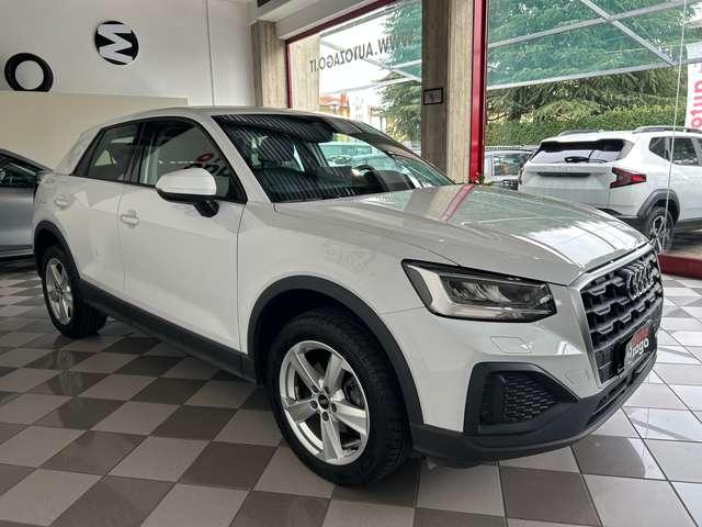 Audi Q2 30 TFSI Business Advanced
