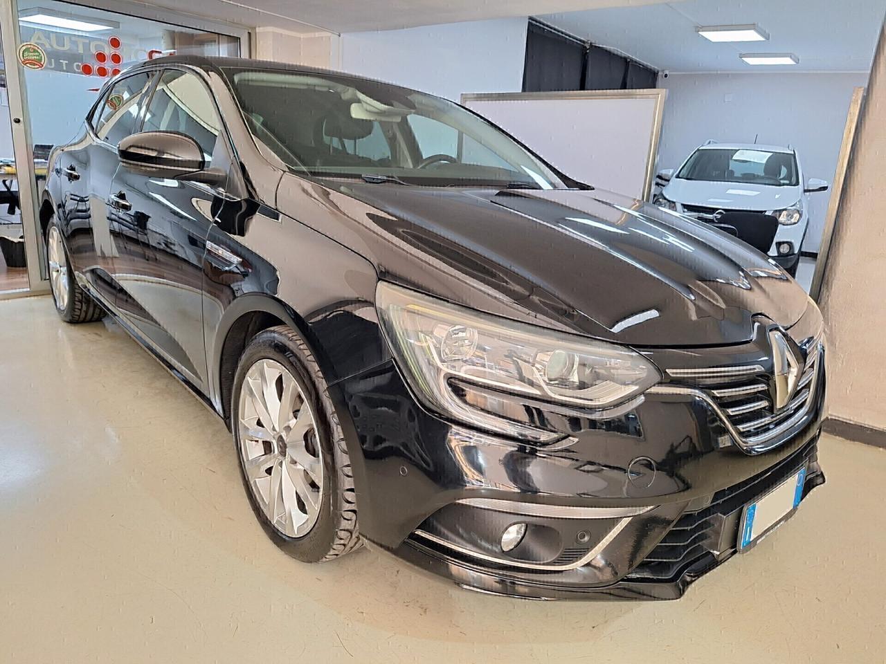 Renault Megane 1.5 dCi 110cv EDC Energy Intens