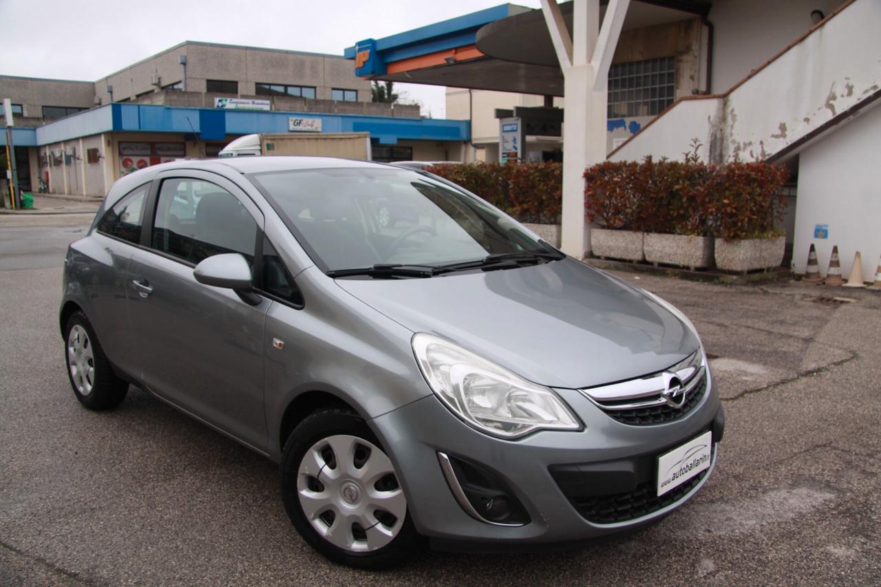 Opel Corsa 1.2 85CV 3 porte GPL-TECH b-color