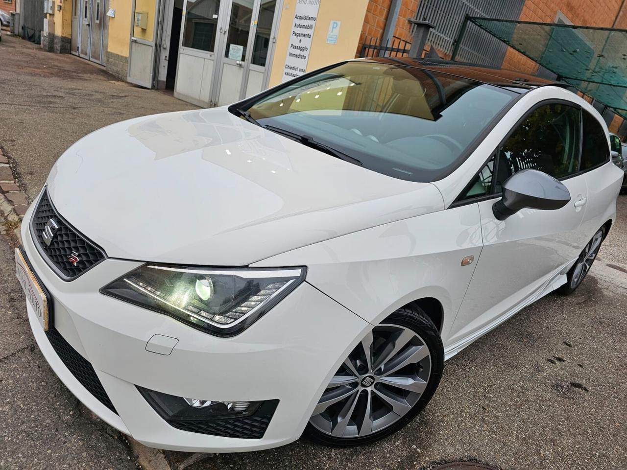 Seat Ibiza 1.4 TDI 105cv FR*Bi-Xeno*Tetto*Pdc*17*Euro6*