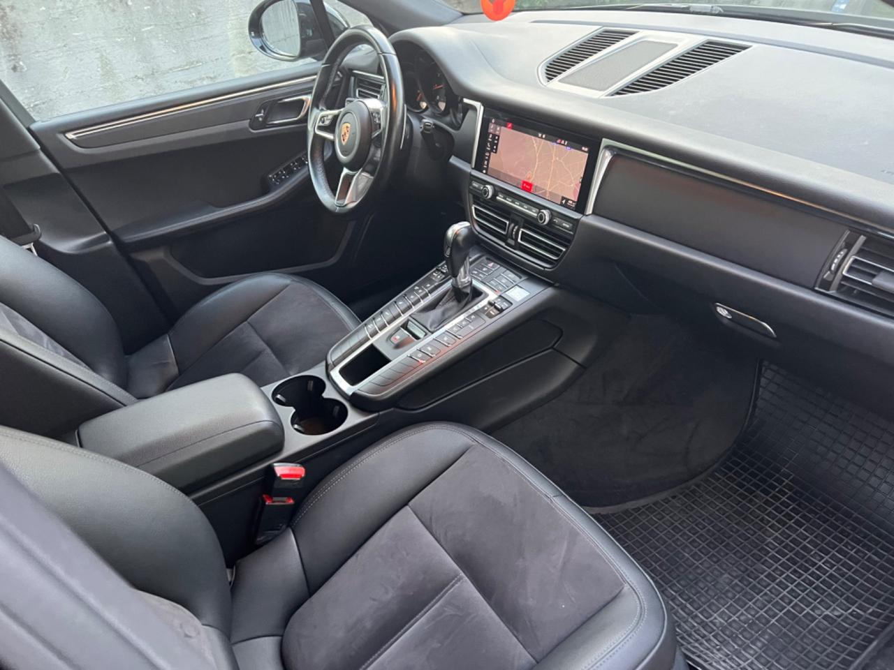 Porsche Macan 2.0 245Cv