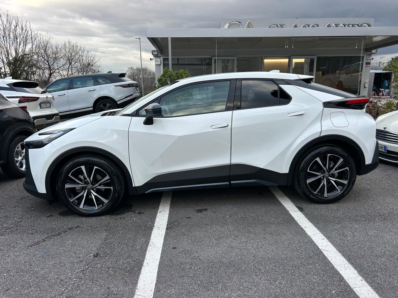 Toyota C-HR 1.8 Hybrid E-CVT Lounge