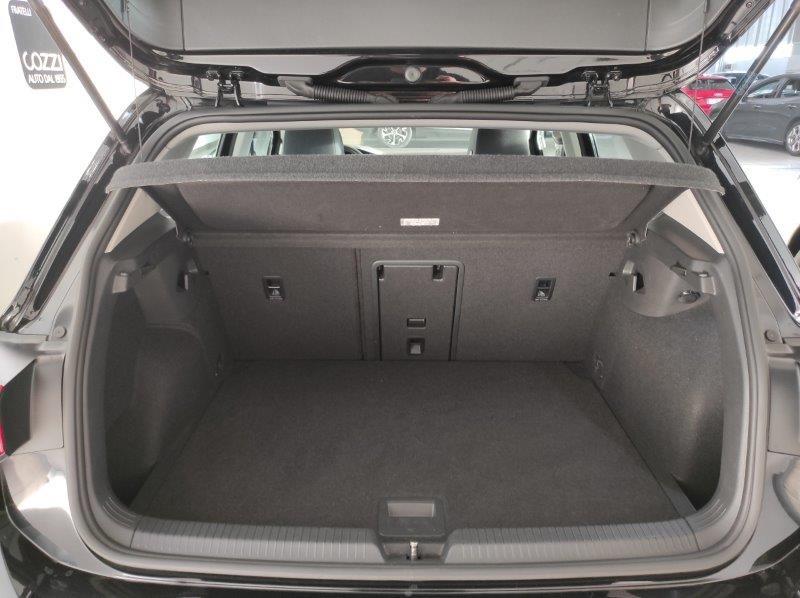 VOLKSWAGEN Golf 8ª serie - Golf 2.0 TDI DSG SCR Life