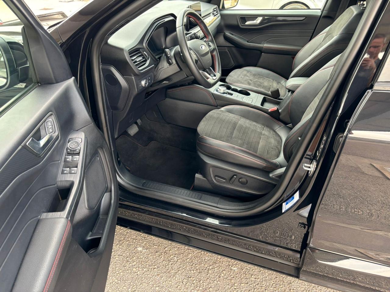 Ford Kuga 2.0 EcoBlue 150CV aut. AWD ST-Line X