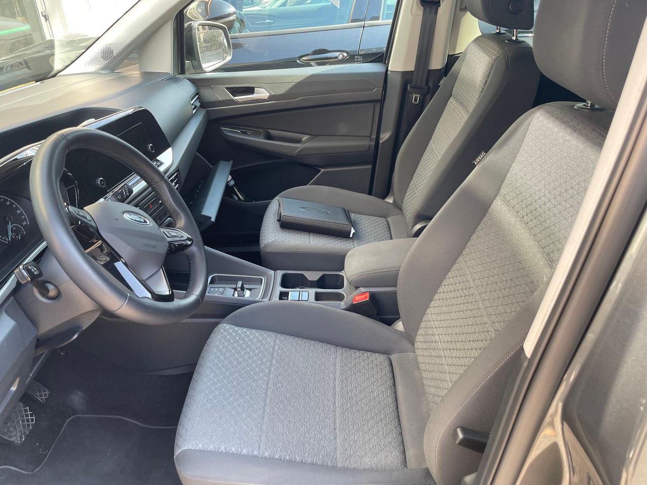 Ford Tourneo Connect 2.0 EcoBlue 122 CV Powershift Titanium