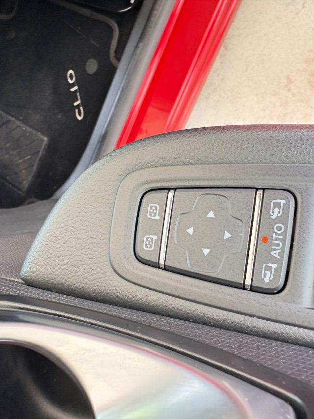 RENAULT Clio 90CV 5 porte NEOPATENTATI NESSUN OBBLIGO DI FINANZ