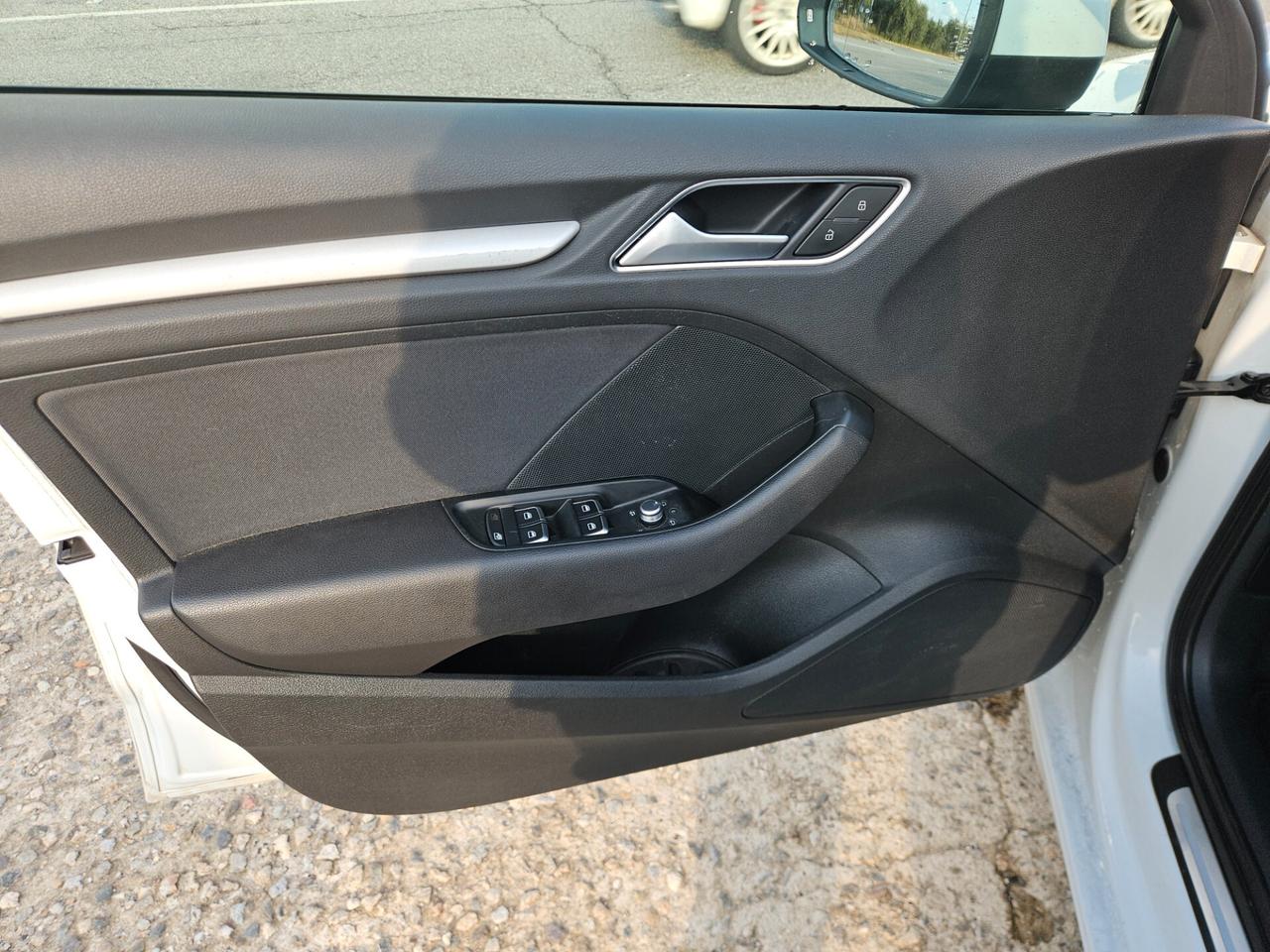 Audi A3 1.6 TDI clean diesel S tronic Business