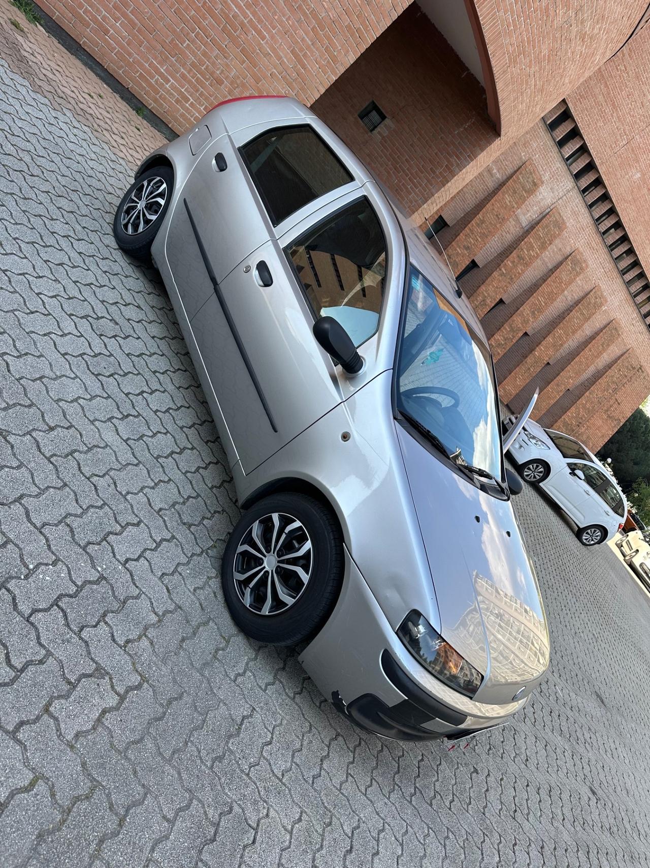 Fiat Punto 1.2i 16V cat 5 porte ELX
