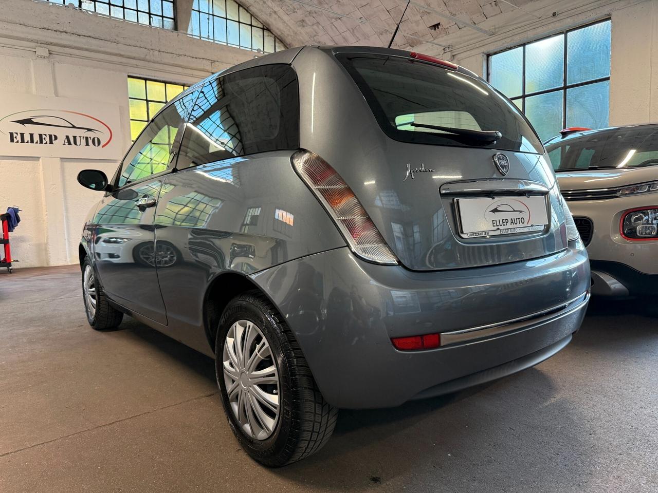 Lancia Ypsilon 1.2 Argento